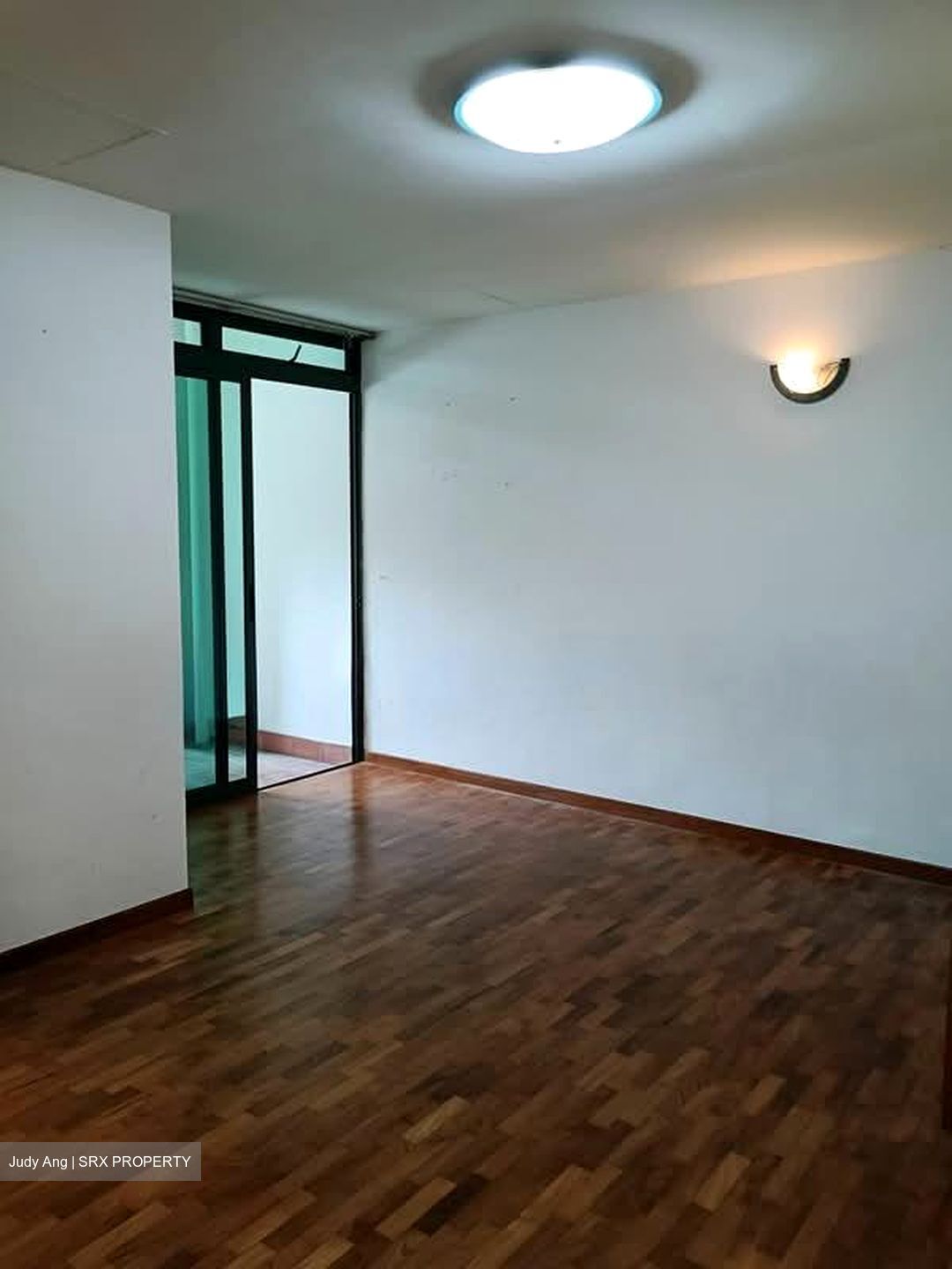 Holland Road (D10), Condominium #559743321